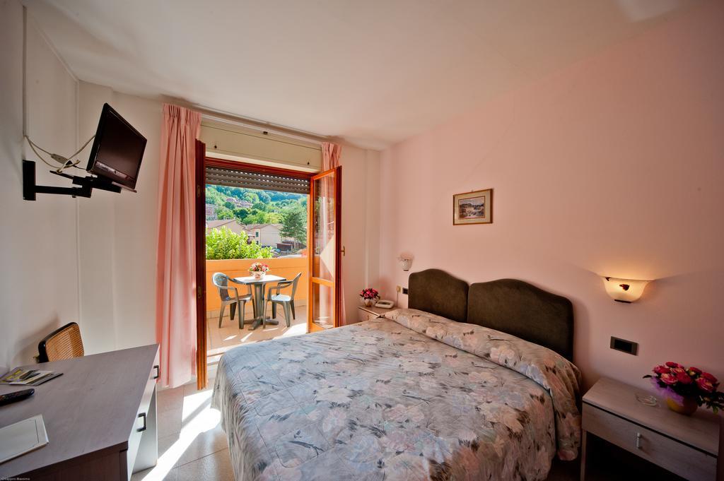 Hotel Il Quadrifoglio Cascia Chambre photo