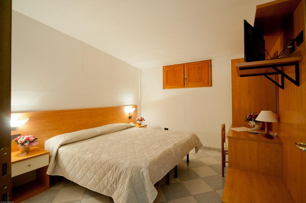 Hotel Il Quadrifoglio Cascia Chambre photo