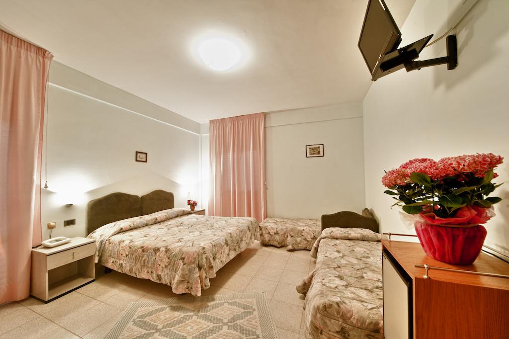 Hotel Il Quadrifoglio Cascia Chambre photo