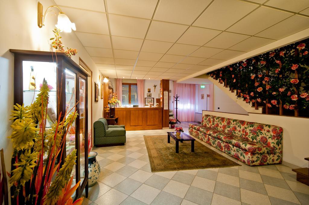 Hotel Il Quadrifoglio Cascia Extérieur photo