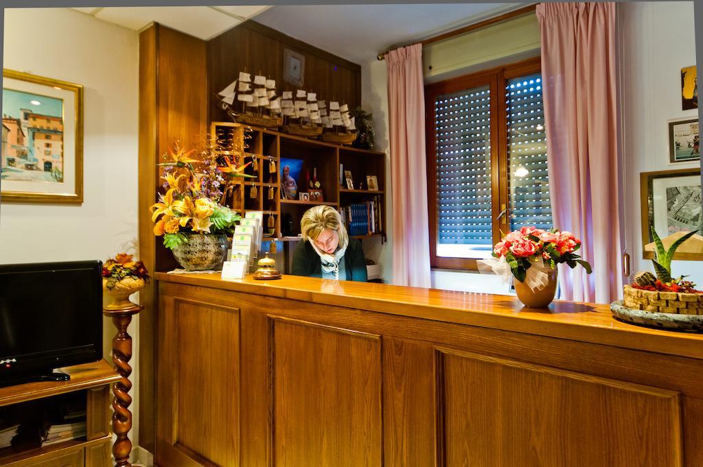 Hotel Il Quadrifoglio Cascia Extérieur photo