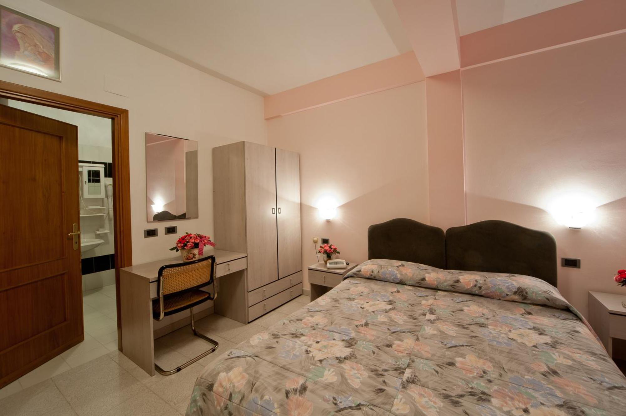 Hotel Il Quadrifoglio Cascia Extérieur photo