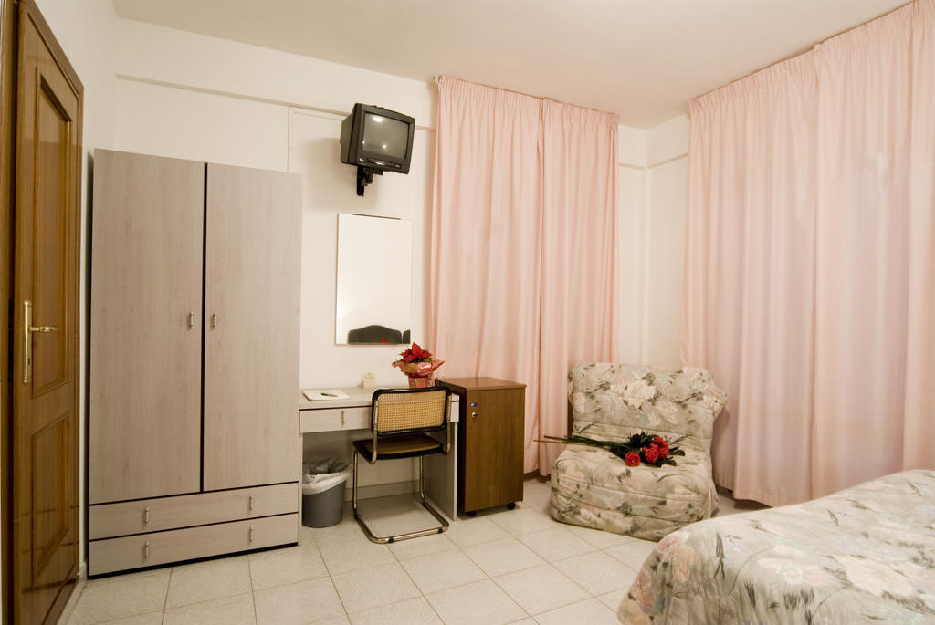 Hotel Il Quadrifoglio Cascia Extérieur photo