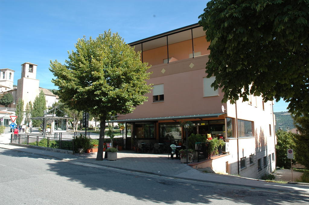 Hotel Il Quadrifoglio Cascia Extérieur photo