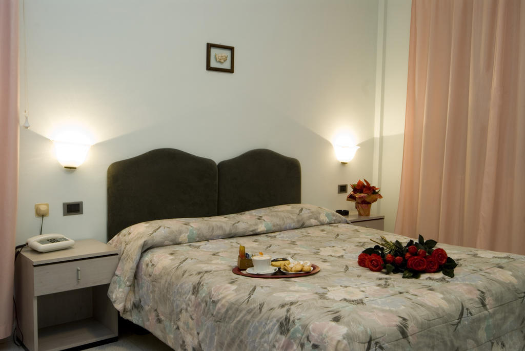 Hotel Il Quadrifoglio Cascia Chambre photo